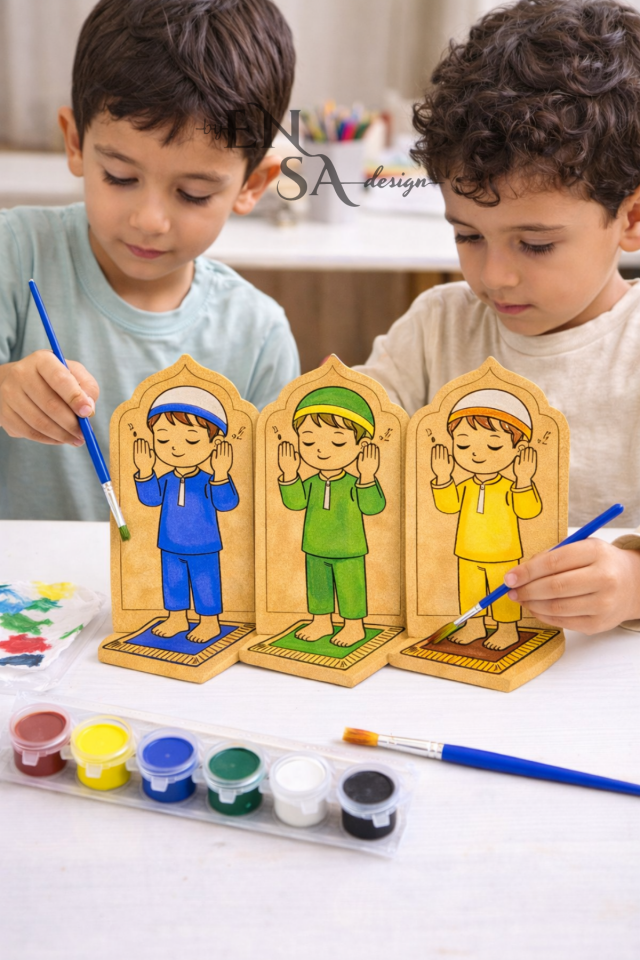 Namaz Kılan Erkek Çocuk Ahşap Boyama Seti 35 Parça (30 Figür + 5 Boya Seti) – Ramazan Etkinliği, Değerler Eğitimi, Anaokulu Boyama Seti