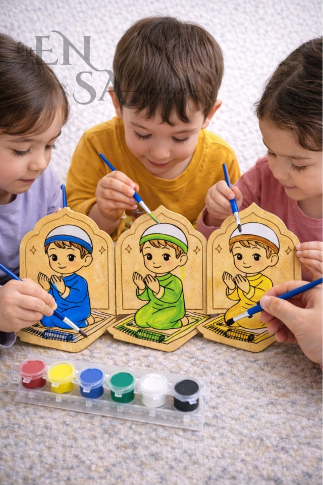 Dua Eden Çocuklar Ahşap Boyama Etkinlik Seti 35 Parça (30 Figür + 5 Boya Seti) – Ramazan Etkinliği, Değerler Eğitimi, Anaokulu Sınıf Seti