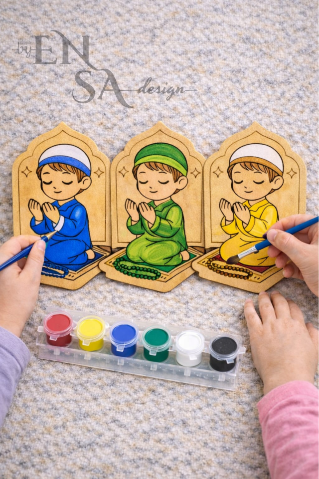 Dua Eden Çocuklar Ahşap Boyama Etkinlik Seti 35 Parça (30 Figür + 5 Boya Seti) – Ramazan Etkinliği, Değerler Eğitimi, Anaokulu Sınıf Seti